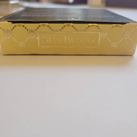 Too Faced Sun Bunny Bronzer New in Box - Picture 4 of 6